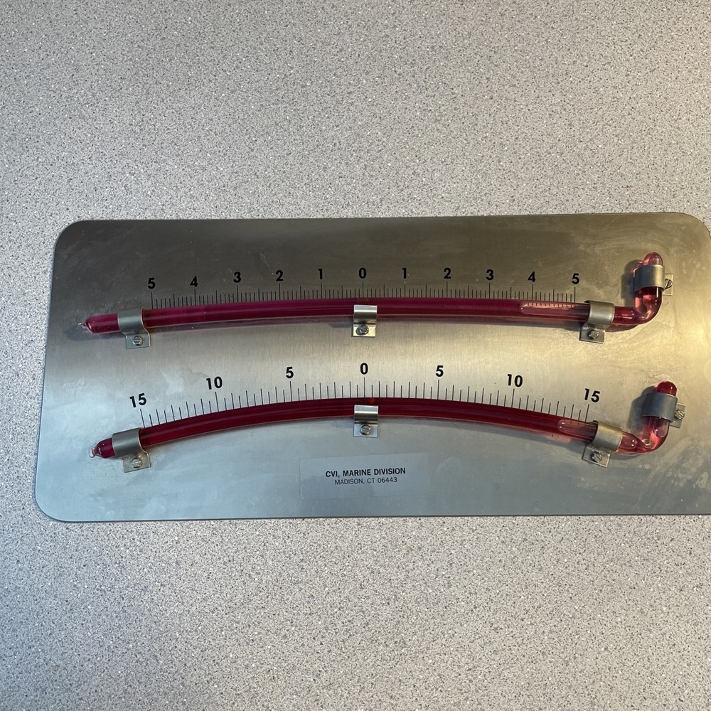 LARGE MOELLER INSTRUMENT CO. SHIPS SUBMARINE TWIN TUBE CLINOMETER LEVEL